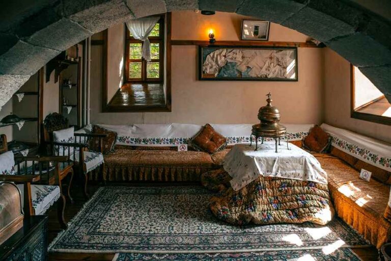 Cách chọn thảm phòng ngủ phong cách cổ điển chuẩn Châu Âu