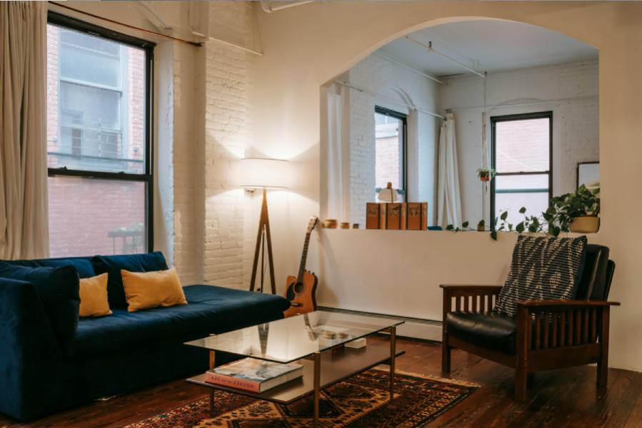 Cách trải thảm phòng khách nhỏ theo quy tắc tối giản