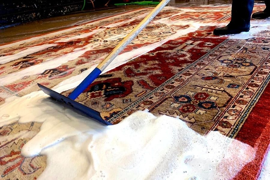 Sử dụng dịch vụ vệ sinh thảm chuyên nghiệp