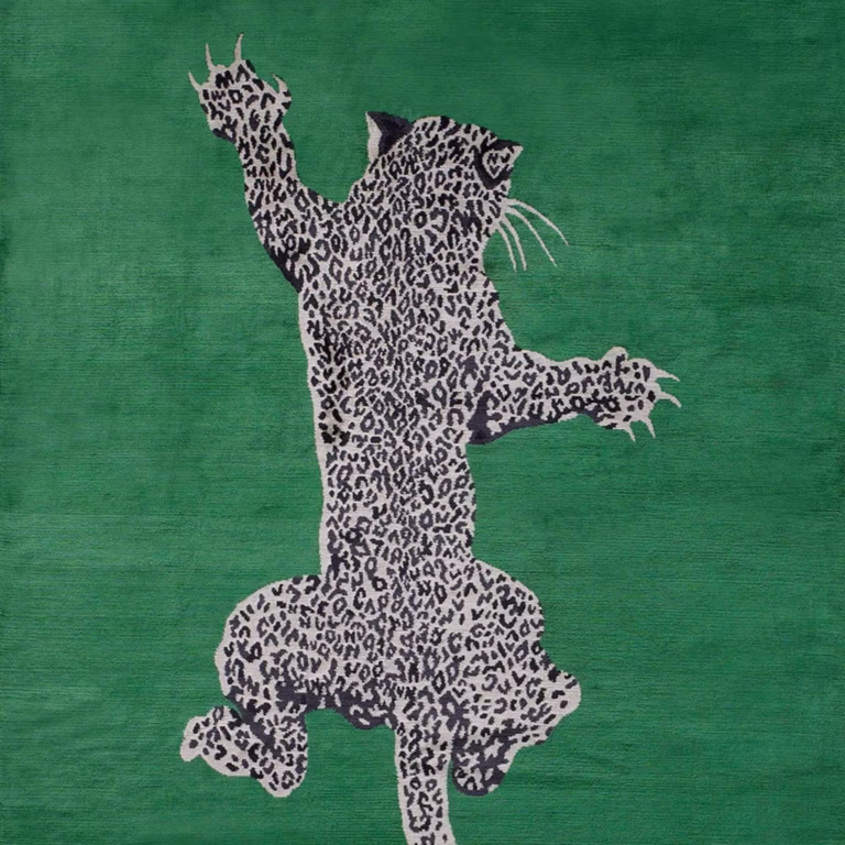 Thảm dệt thủ công Climbing Leopard - Thảm Rug Art