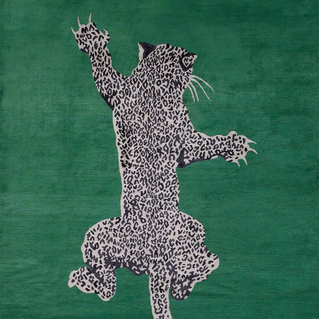 Thảm dệt thủ công Climbing Leopard - Thảm Rug Art