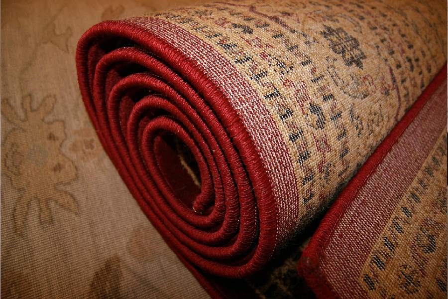 Cách làm phẳng thảm trải sàn