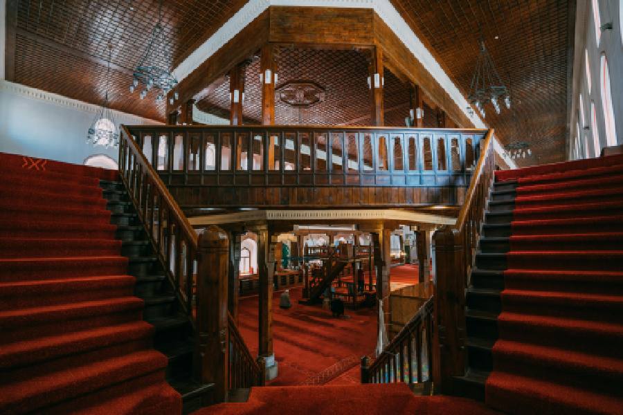 Có nên trải thảm cầu thang - Lợi ích