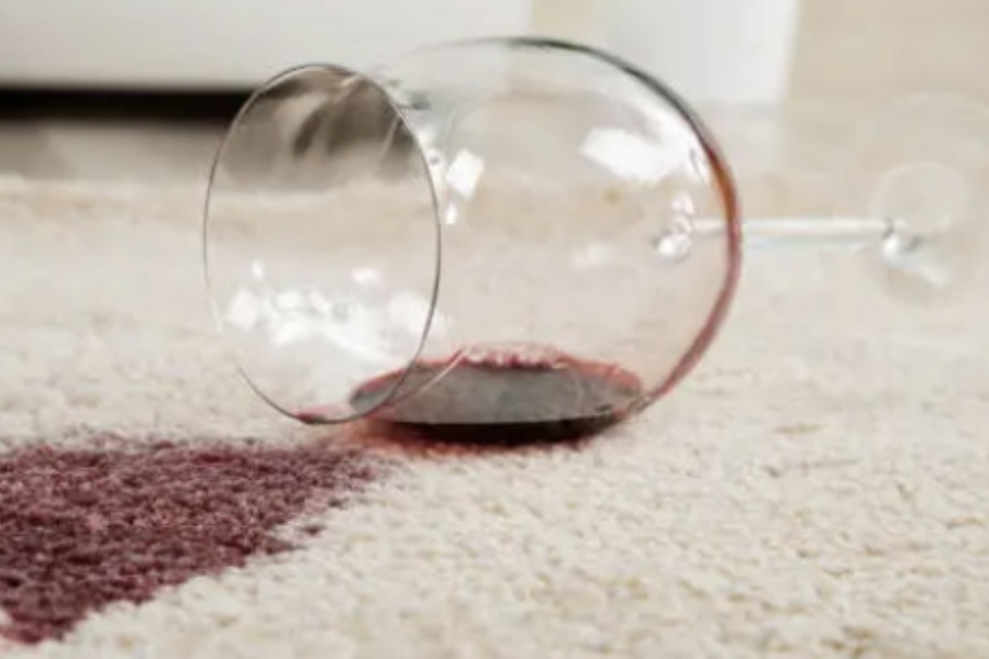 cách tẩy vết bẩn trên thảm trải sàn 