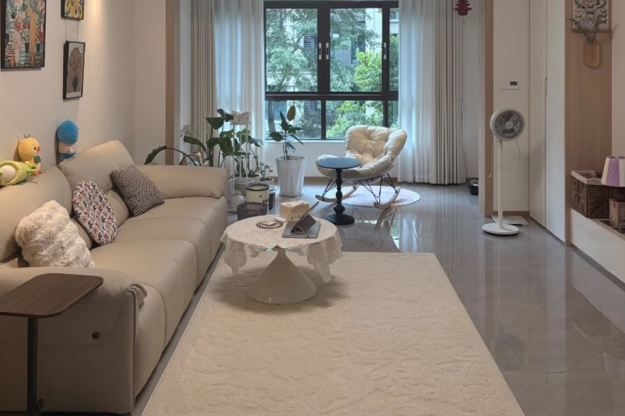 Sofa màu xám phối thảm màu gì