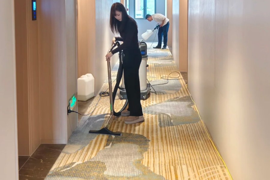 Hướng dẫn vệ sinh thảm khách sạn đúng quy trình