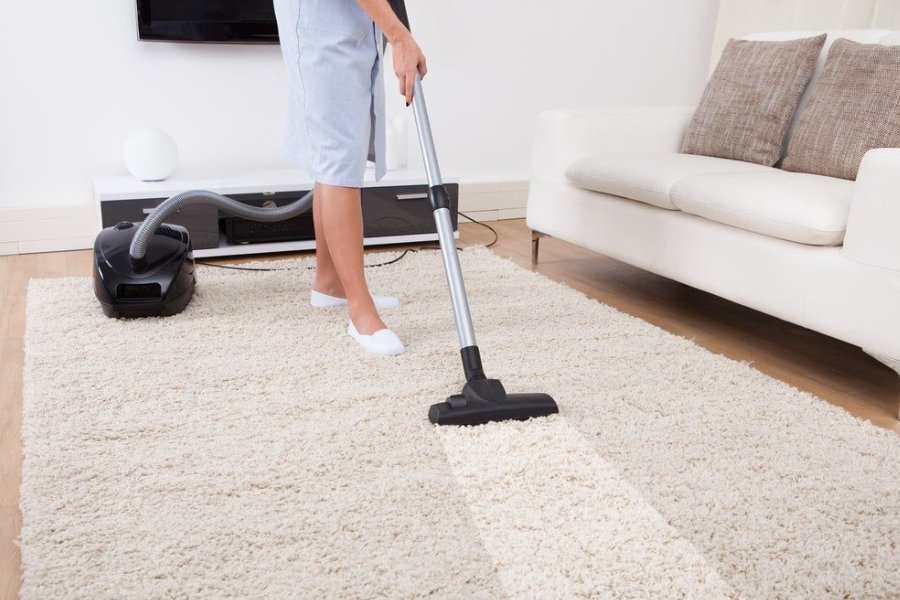 Có nên mua máy hút bụi thảm không?