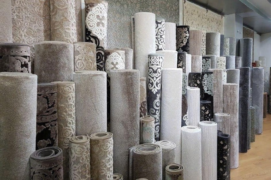 So sánh thảm cuộn và thảm tấm 2