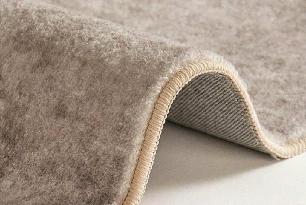 Thảm len và thảm polyester khác nhau thế nào? 7